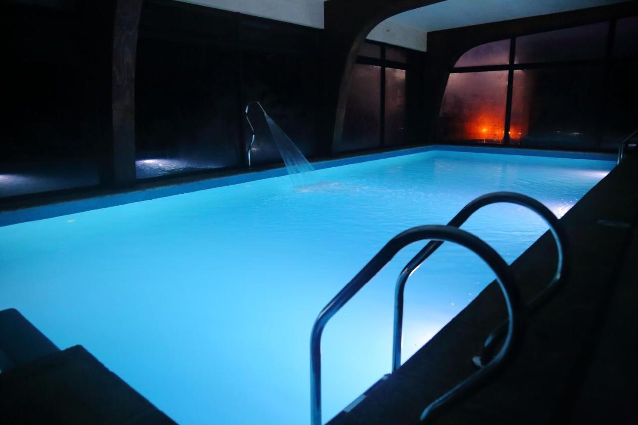 Cabanas Y Spa Costa Patagonia - Piscina Climatizada ปิชิเลมู ภายนอก รูปภาพ