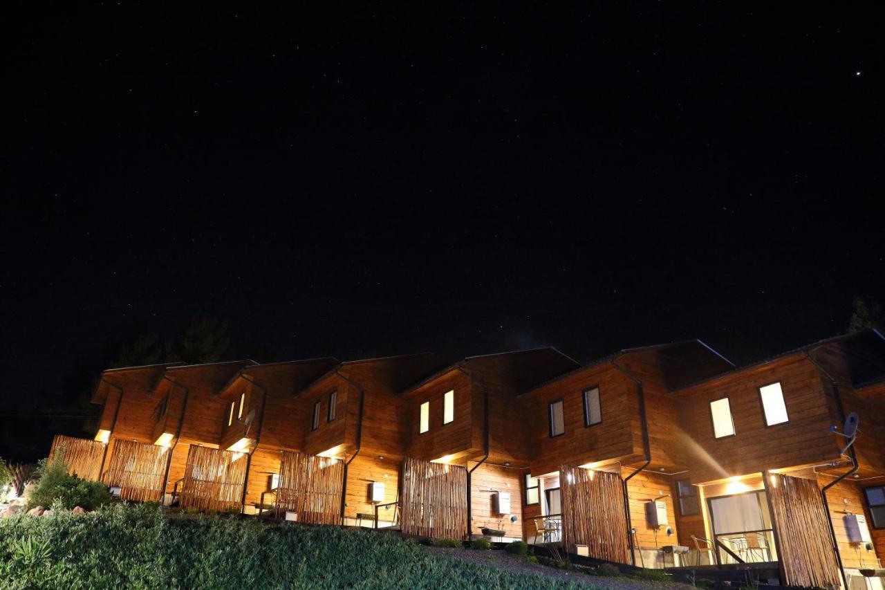 Cabanas Y Spa Costa Patagonia - Piscina Climatizada ปิชิเลมู ภายนอก รูปภาพ